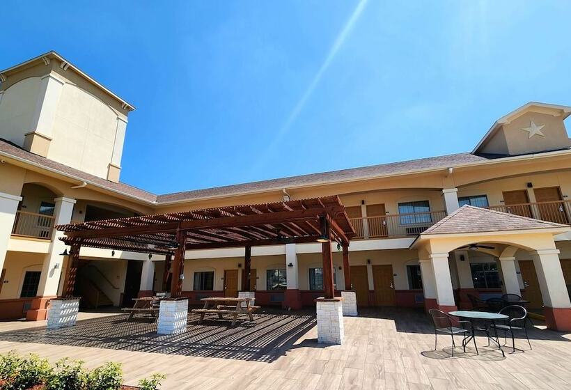 هتل Days Inn By Wyndham Humble/houston Intercontinental Airport