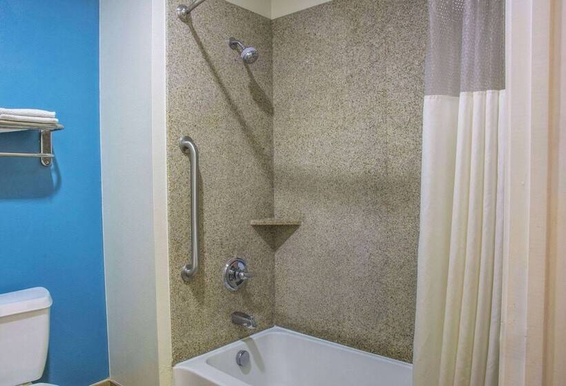 هتل Days Inn By Wyndham Humble/houston Intercontinental Airport