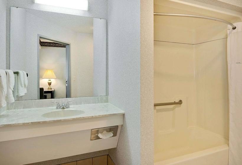 호텔 Days Inn By Wyndham Lisbon