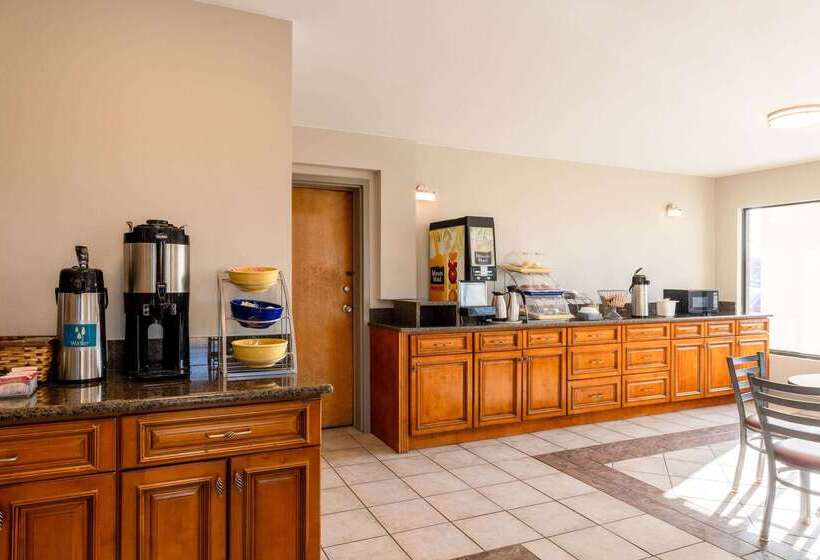 ホテル Days Inn By Wyndham Mooresville Lake Norman