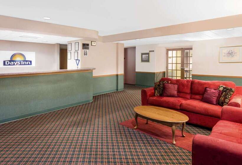 فندق Days Inn By Wyndham Neenah