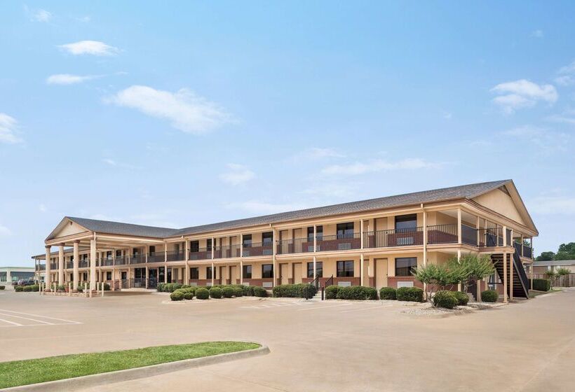 호텔 Days Inn By Wyndham Paris