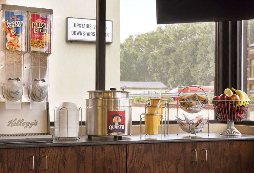 호텔 Days Inn By Wyndham Weldon Roanoke Rapids