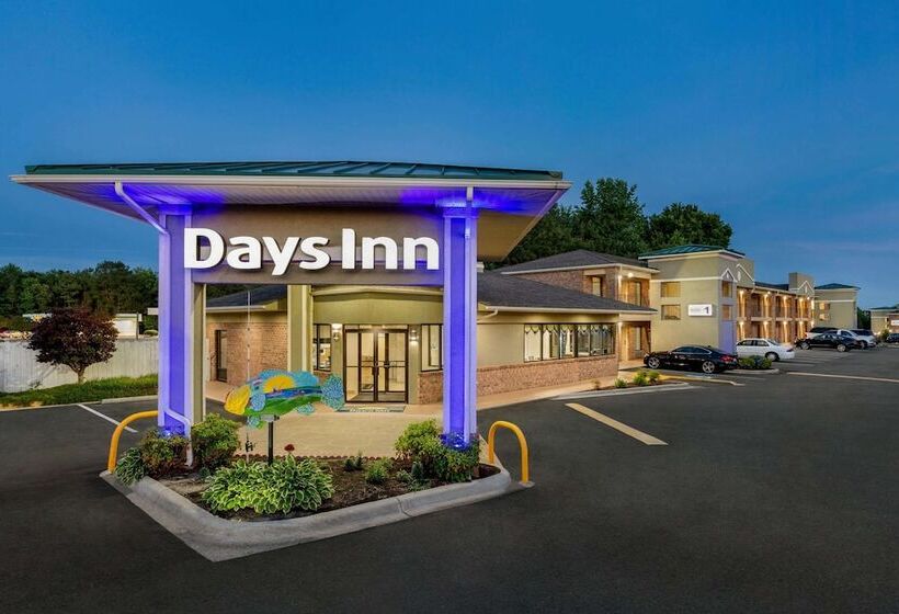 호텔 Days Inn By Wyndham Weldon Roanoke Rapids