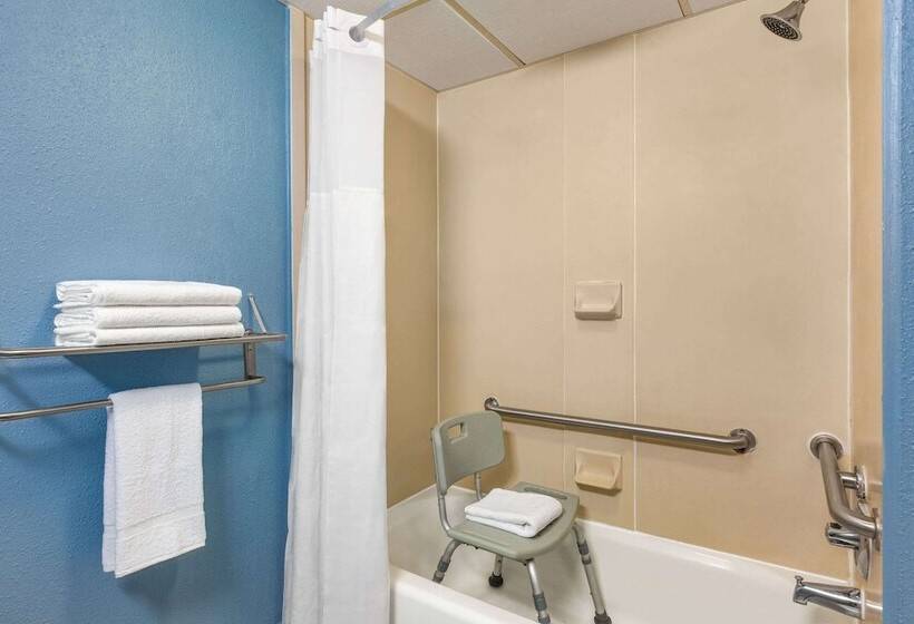 호텔 Days Inn By Wyndham Weldon Roanoke Rapids