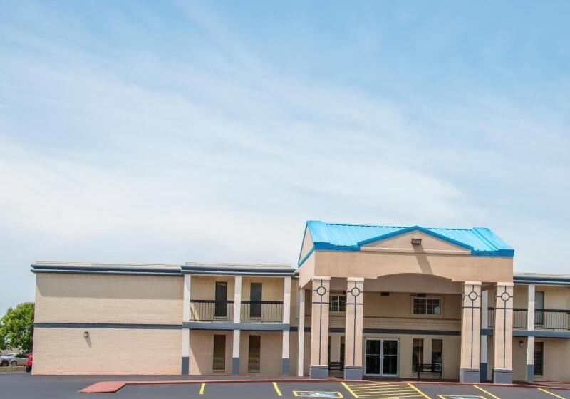 Отель Executive Inn Stillwater