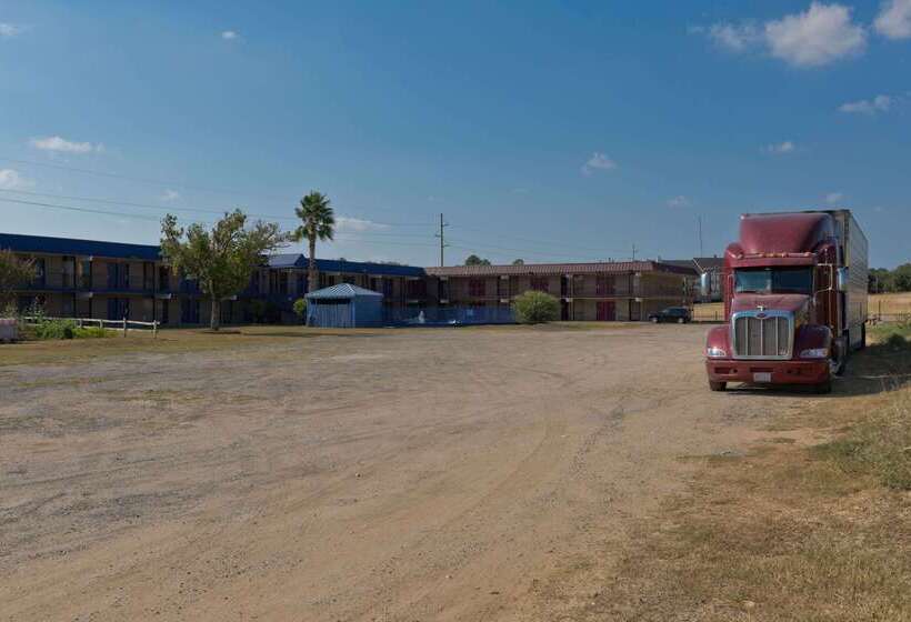 ホテル Knights Inn Brenham