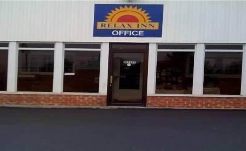 Отель Relax Inn