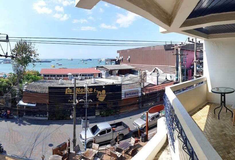 Walking Street Hostel