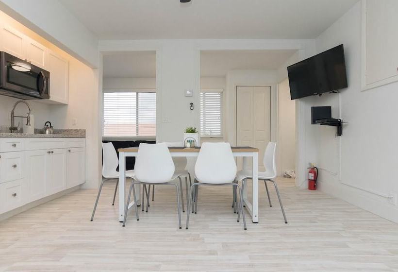 Costa Este Beach Vacation