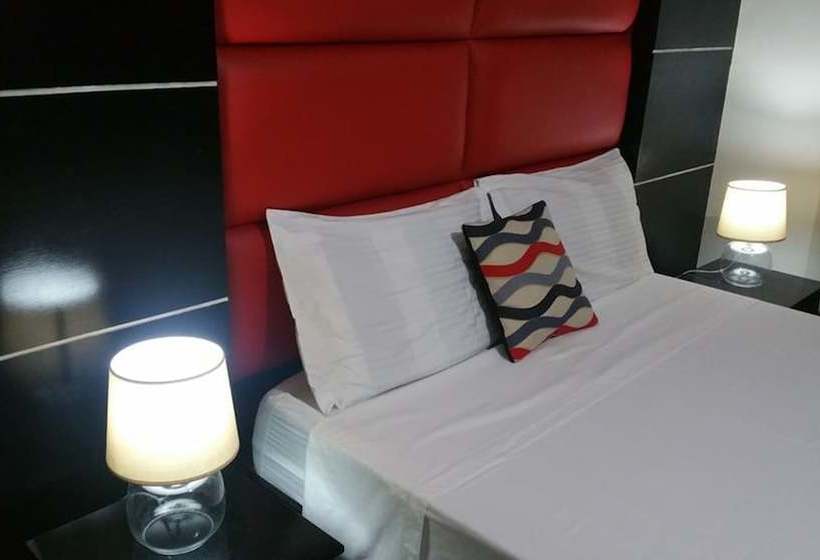 Luxury Suites E