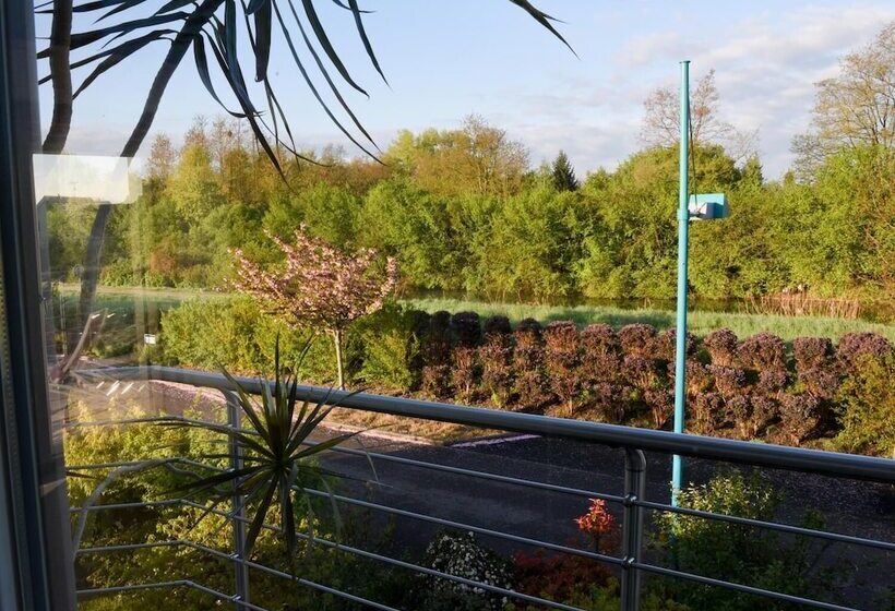 بنسيون La Villa Esterel & Spa