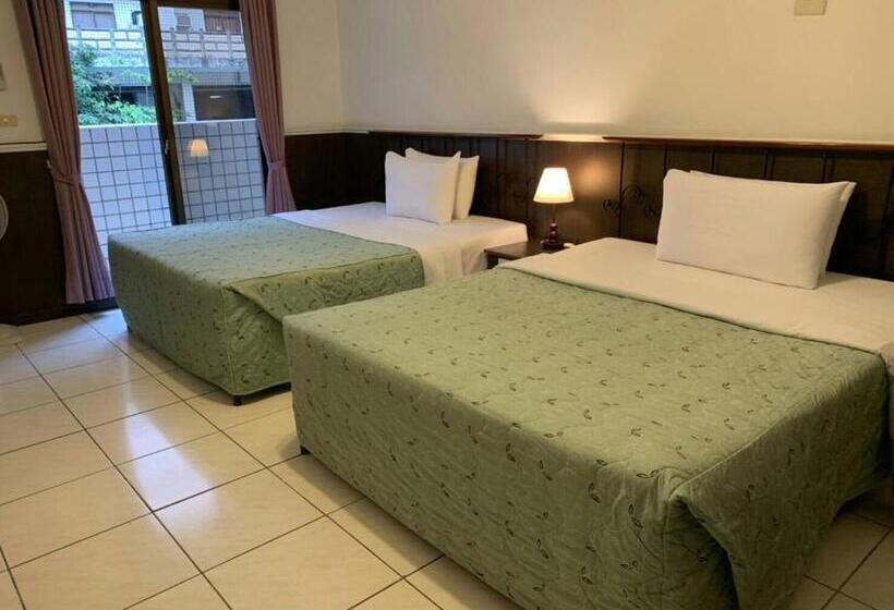 پانسیون Lei Zhiben Hot Spring