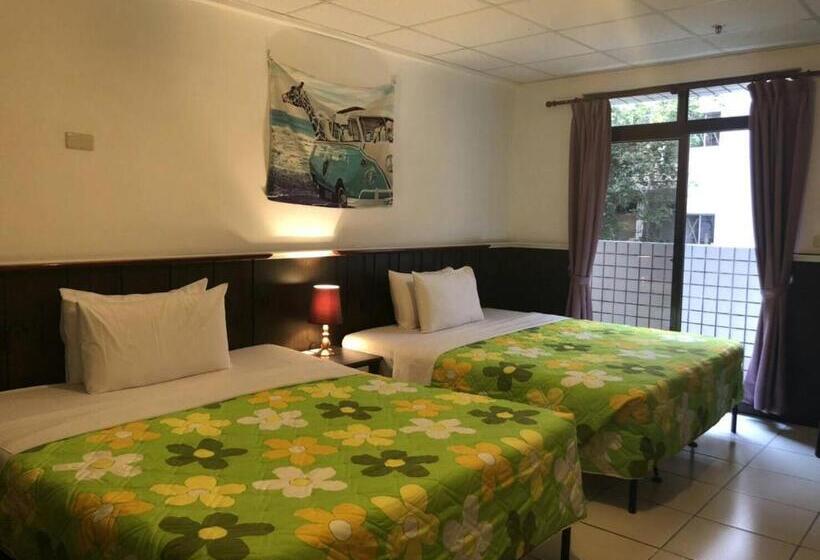 پانسیون Lei Zhiben Hot Spring