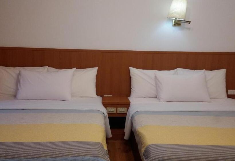 پانسیون Lei Zhiben Hot Spring