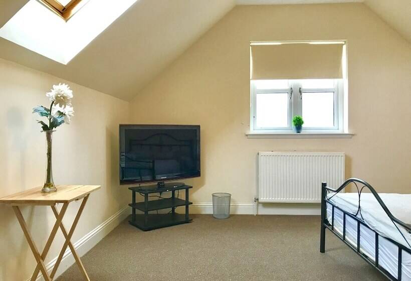 Woodgrove Holiday Homes, Inverness