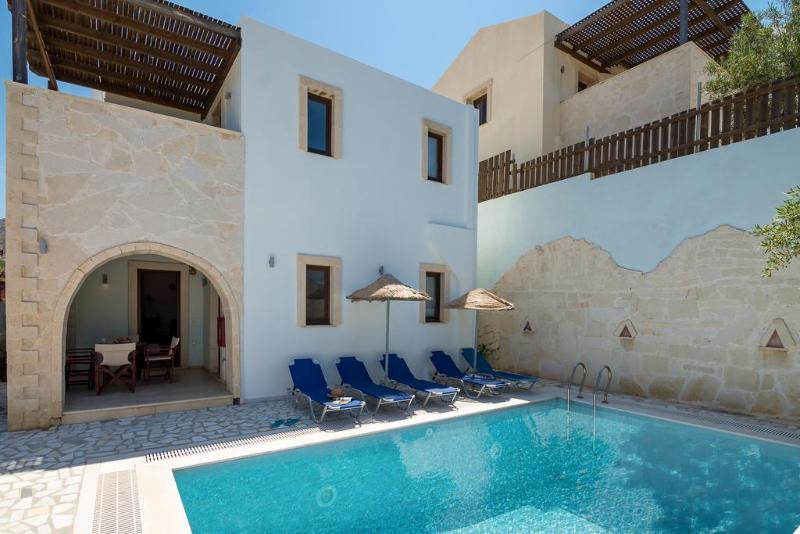 בית מלון כפרי Athena Villa