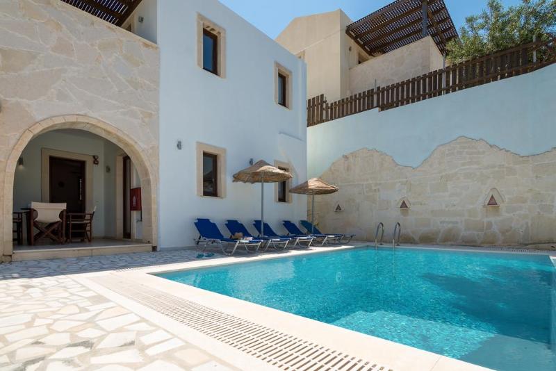 בית מלון כפרי Athena Villa