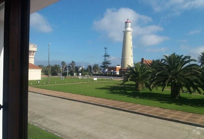 هتل Del Faro Punta Del Este