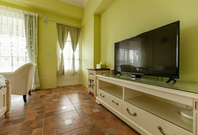 پانسیون Deja Vu B&b