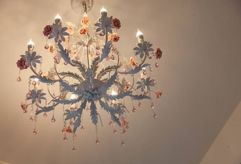 پانسیون Deja Vu B&b