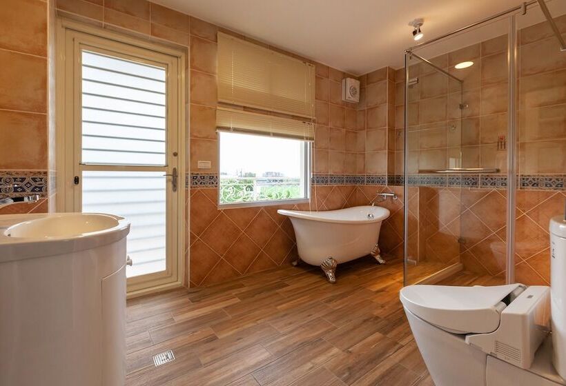 پانسیون Deja Vu B&b