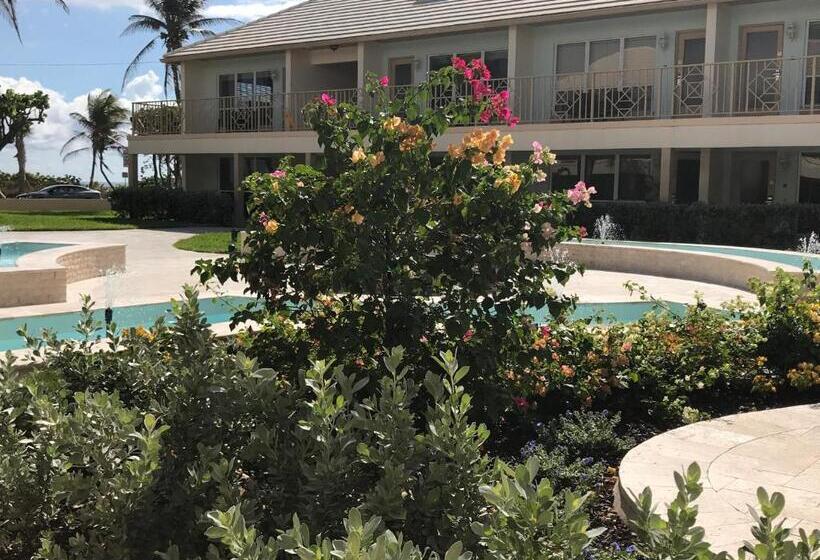 Dover House Resort