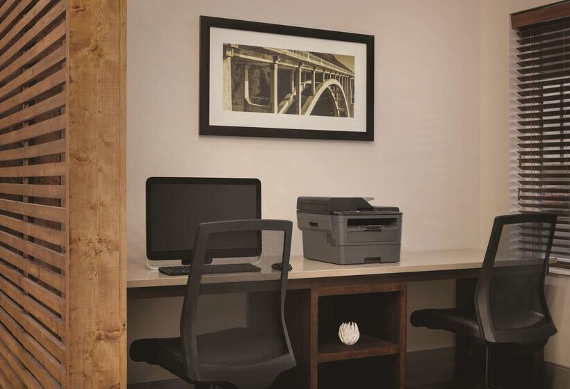 هتل Country Inn & Suites By Radisson, London, Ky