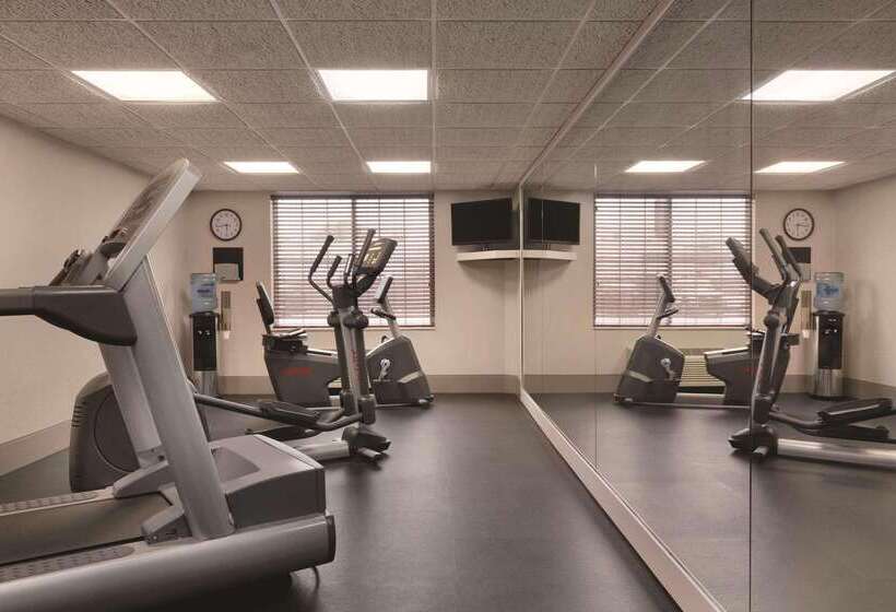 هتل Country Inn & Suites By Radisson, London, Ky