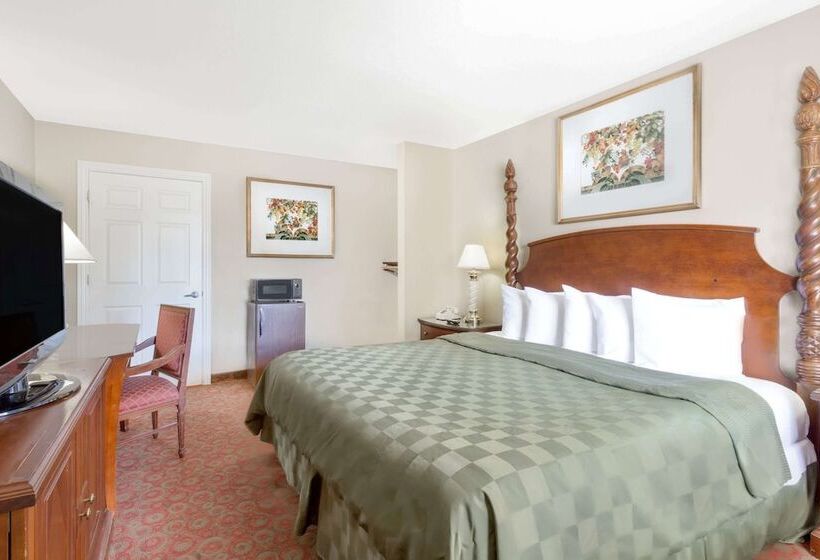 Отель Days Inn By Wyndham Kingman East