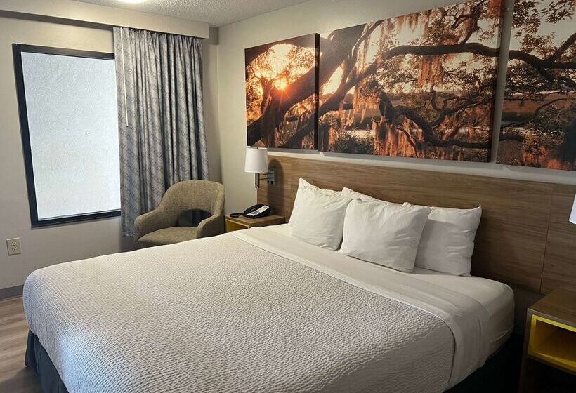 هتل Days Inn By Wyndham Valdosta I 75