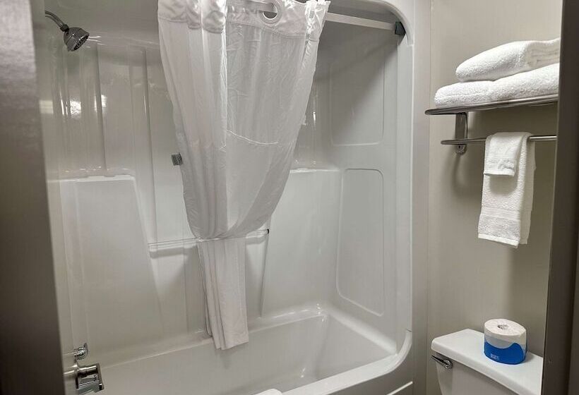 هتل Days Inn By Wyndham Valdosta I 75