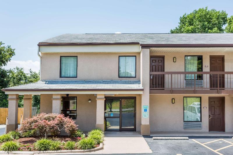 فندق Days Inn By Wyndham Winston Salem North