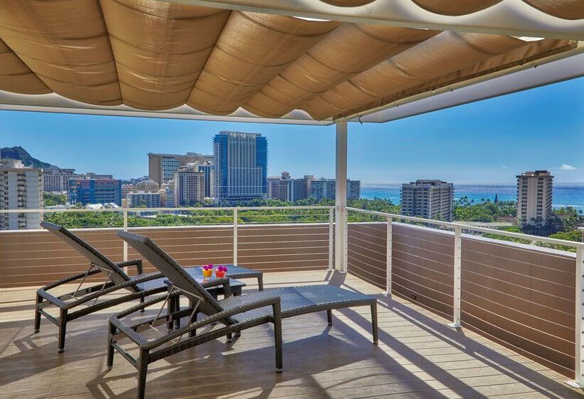 Doubletree By Hilton Hotel Alana   Waikiki Beach