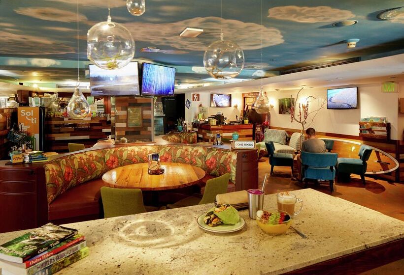 Doubletree By Hilton Hotel Alana   Waikiki Beach