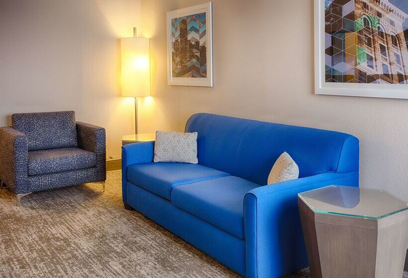 Отель Doubletree By Hilton Denver Westminster