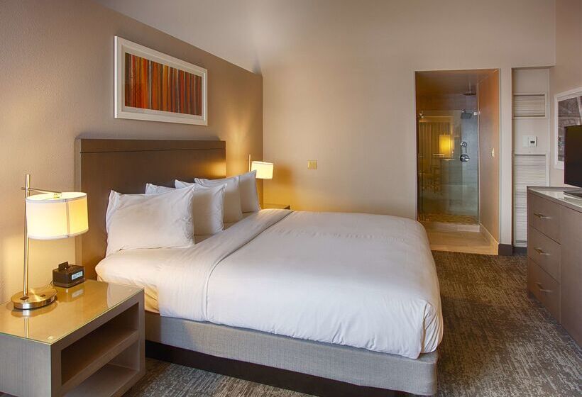 Отель Doubletree By Hilton Denver Westminster