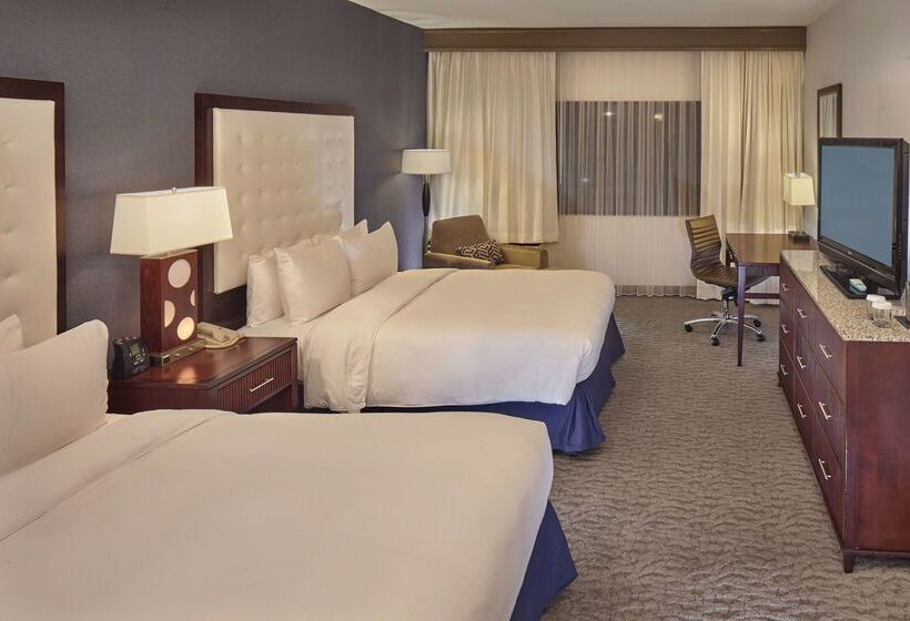 فندق Doubletree By Hilton Little Rock