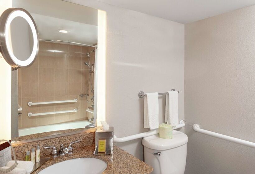 فندق Doubletree By Hilton Palm Beach Gardens