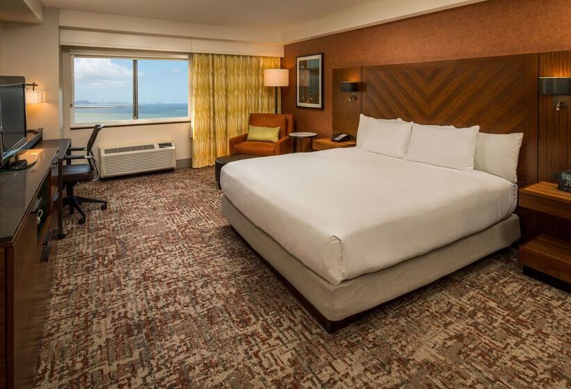 هتل Doubletree By Hilton  San Francisco Airport
