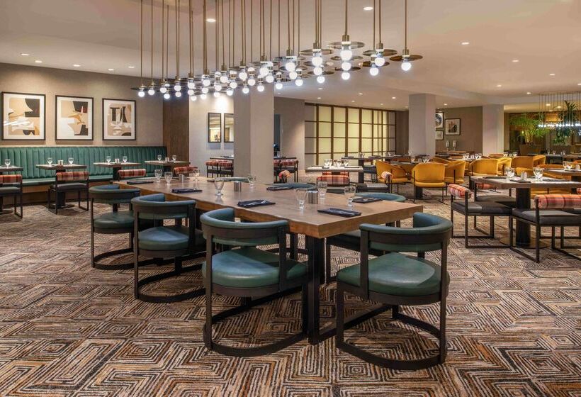 هتل Doubletree By Hilton  San Francisco Airport