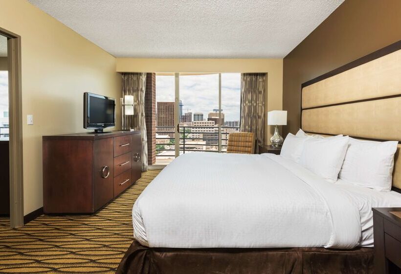 هتل Doubletree Suites By Hilton Austin Downtown Capitol