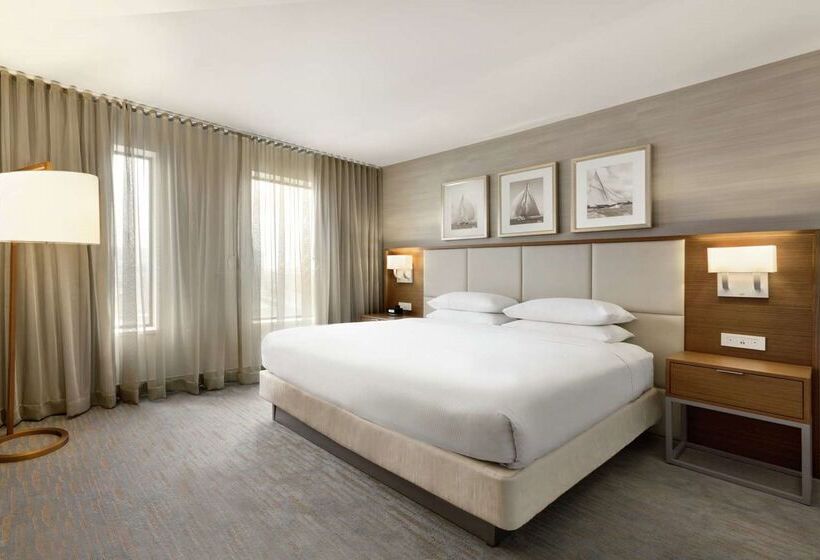 Doubletree Suites By Hilton Hotel Boston   Cambridge