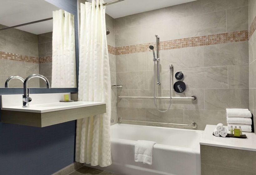 Doubletree Suites By Hilton Hotel Boston   Cambridge