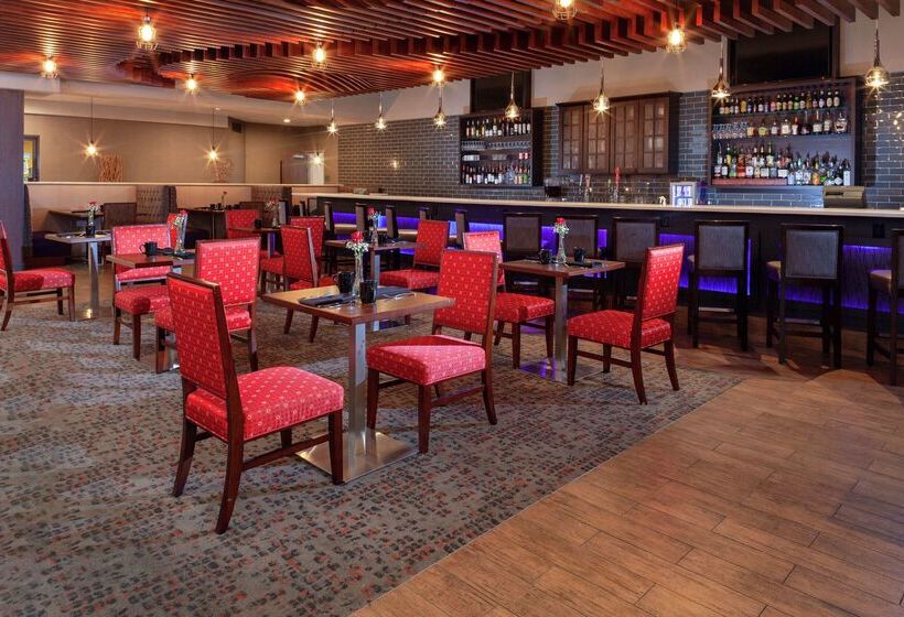 호텔 Doubletree Suites By Hilton Dayton   Miamisburg