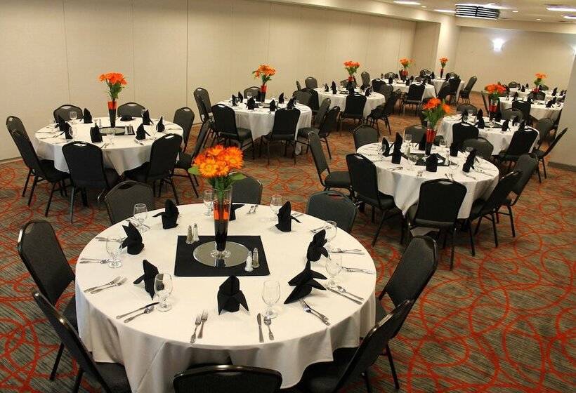 호텔 Doubletree Suites By Hilton Dayton   Miamisburg