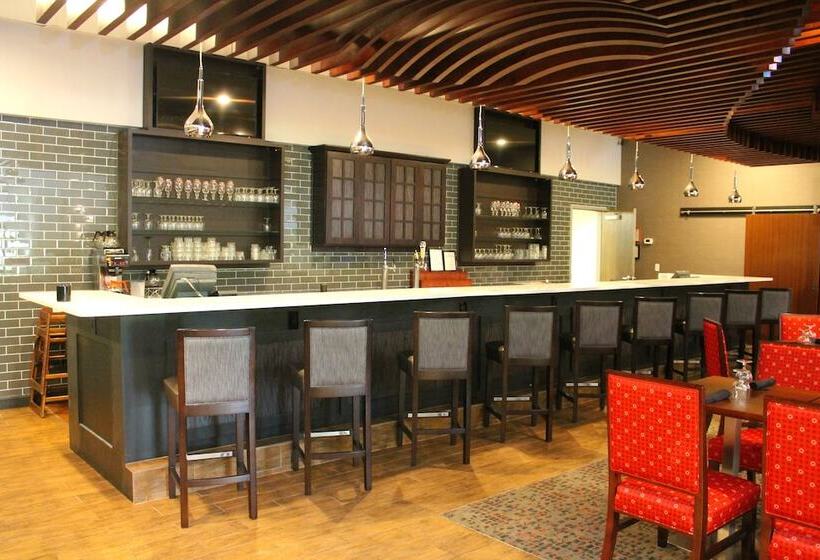 호텔 Doubletree Suites By Hilton Dayton   Miamisburg