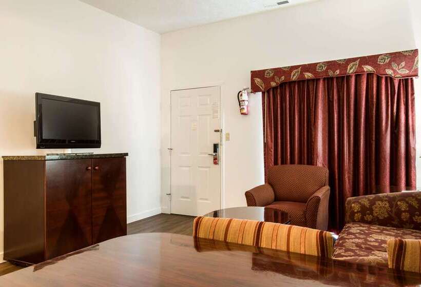 ホテル Econo Lodge Inn & Suites Lake Harmony   Pocono Mountains Area