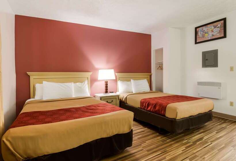 ホテル Econo Lodge Inn & Suites Lake Harmony   Pocono Mountains Area