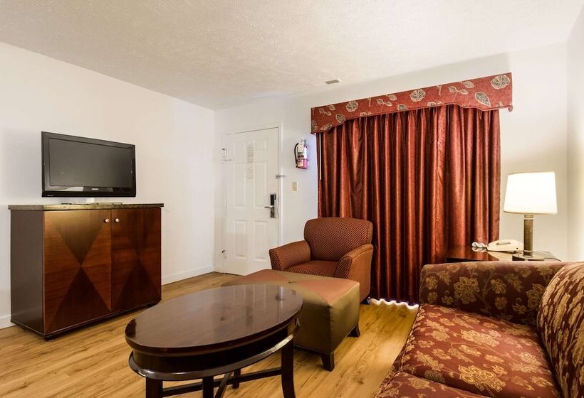 ホテル Econo Lodge Inn & Suites Lake Harmony   Pocono Mountains Area